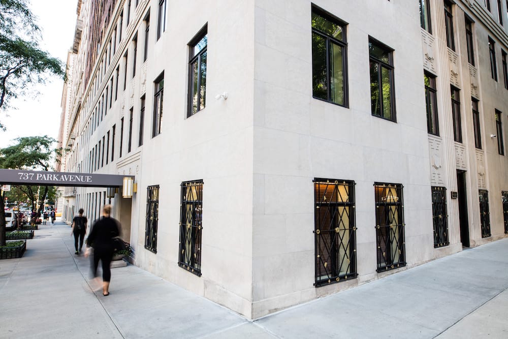 Robotic Joint Center 737 Park Avenue Street Corner