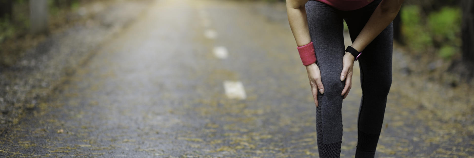 A runner stopped by unexpected knee pain.